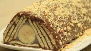 легкий торт без выпечки с бананом - пирог из печенья