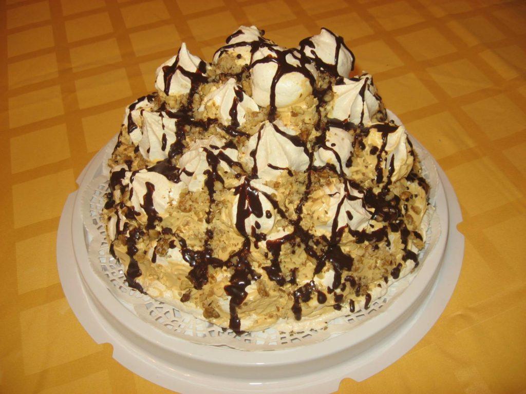 Домашний торт «Айсберг» с черносливом, рецепт с фото — апекс124.рф